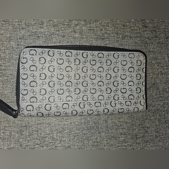 GUESS WOMENS SIGNATURE GLEESON SLG BLACK/GRAY WALLET - Picture 4 of 5